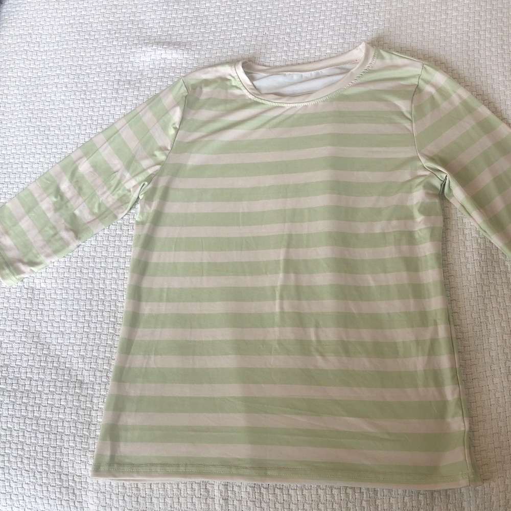 Striped tee NWOT